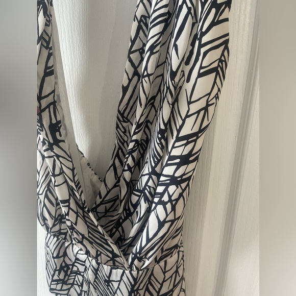 Gorgeous & Stylish Fancy Halter Top - Picture 6 of 6